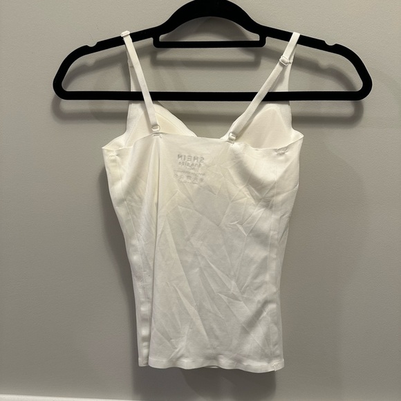 White Seamless Cami Tank w/ Built In Bra - Picture 4 of 4